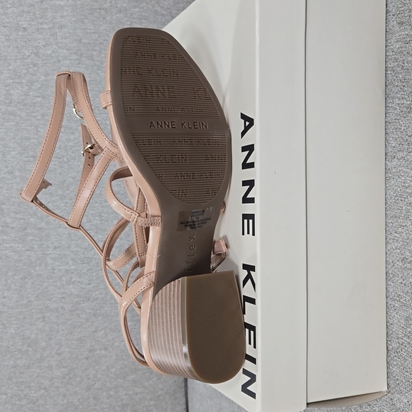 Anne Klein shoes - Picture 3 of 4